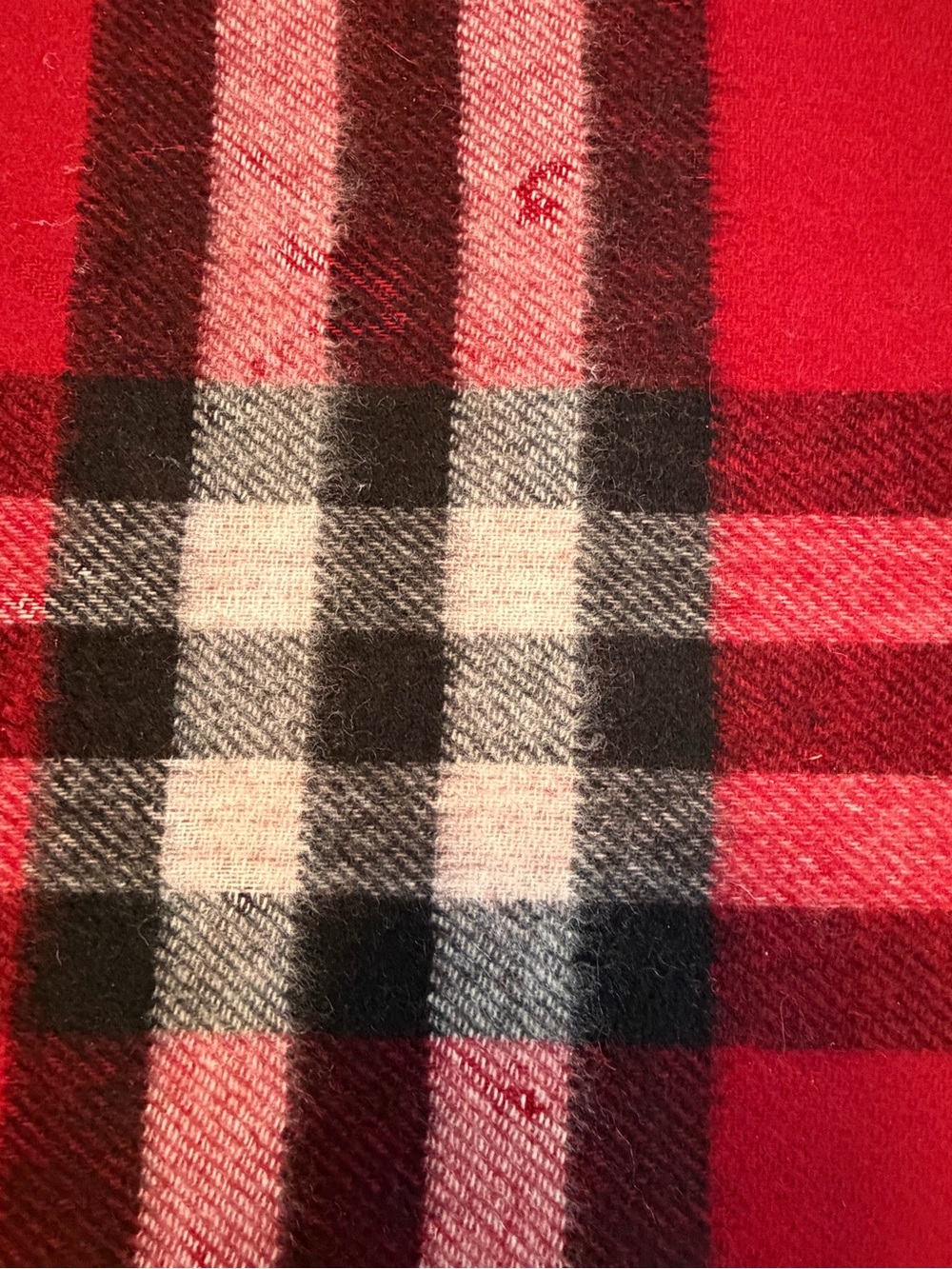 Burberry Metallic Red Plaid Classic Scarf - Picture 3 of 4